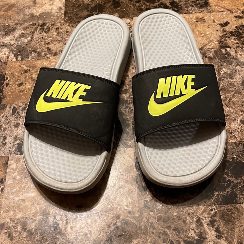 Nike slides